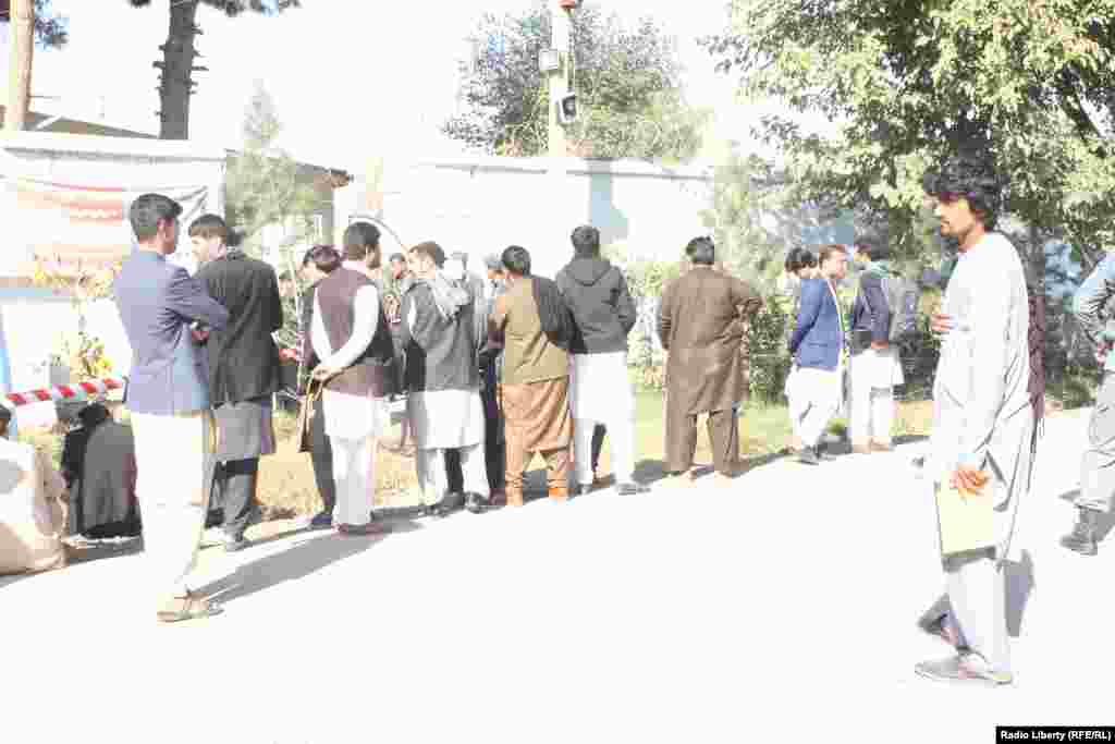 Afghanistan - People voting in parliamentary election in Kunduz province, 20 October 2018