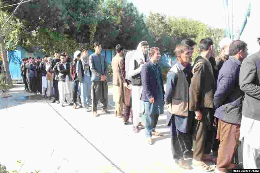 Afghanistan - People voting in parliamentary election in Kunduz province, 20 October 2018