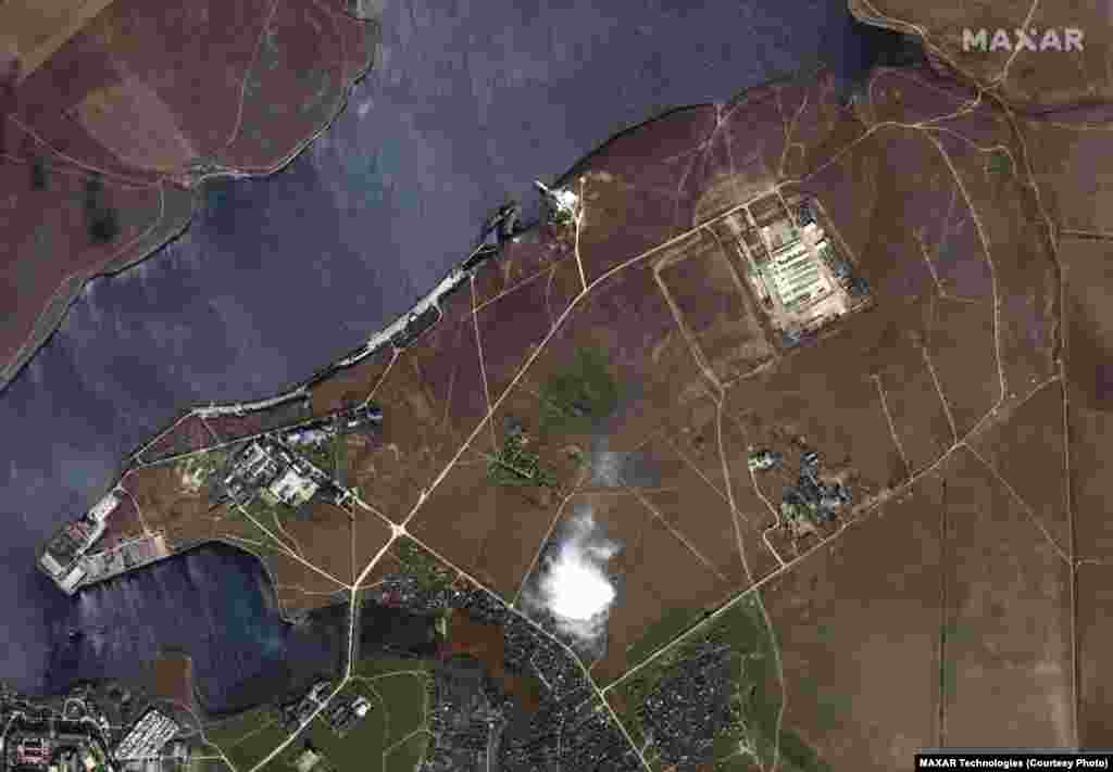 Погляд на Новоозерне. Окупований Крим, 18 жовтня 2021 року.&nbsp;Satellite image &copy;2022 Maxar Technologies